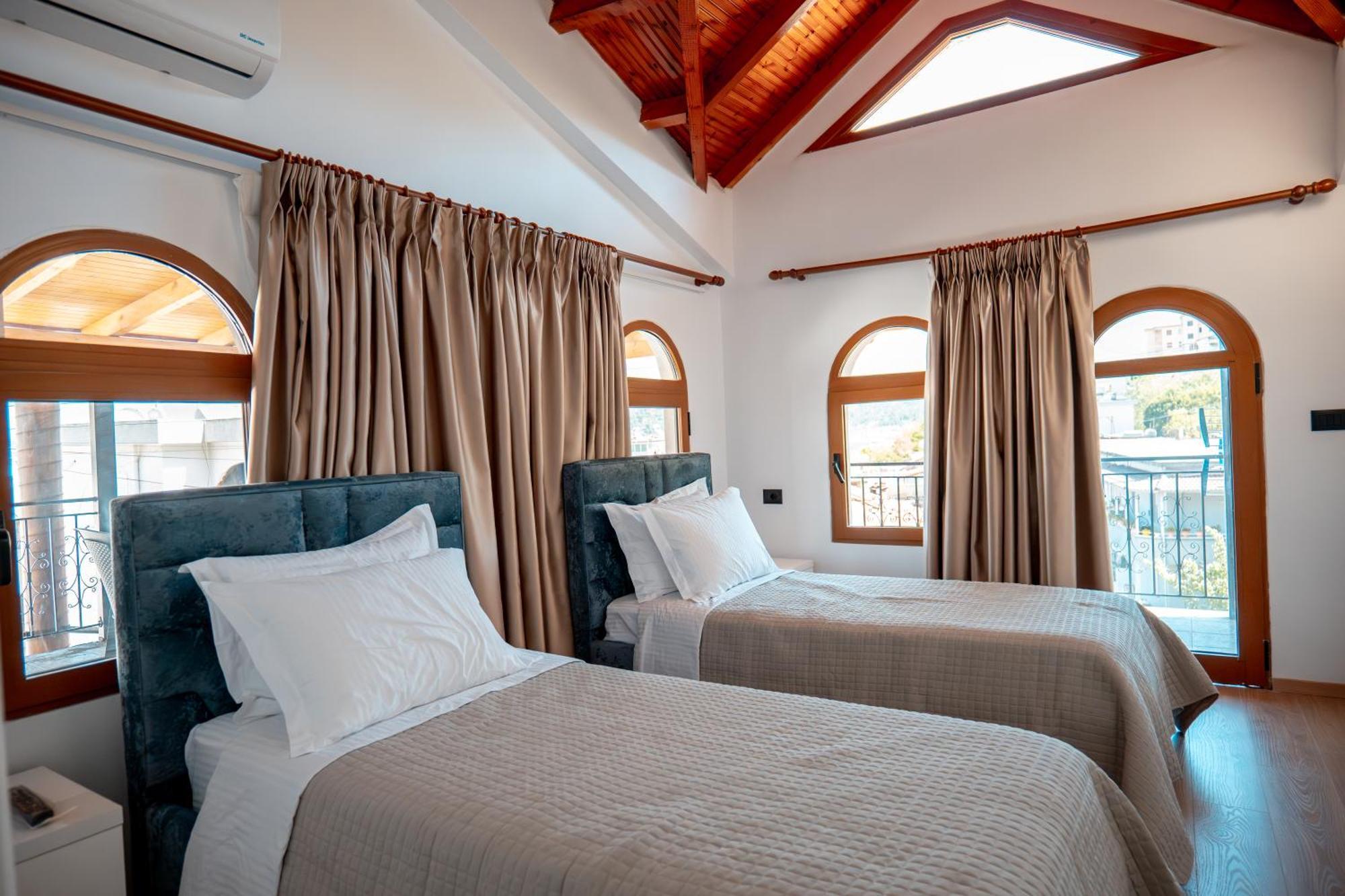 Fabio Guest House Gjirokastër Esterno foto